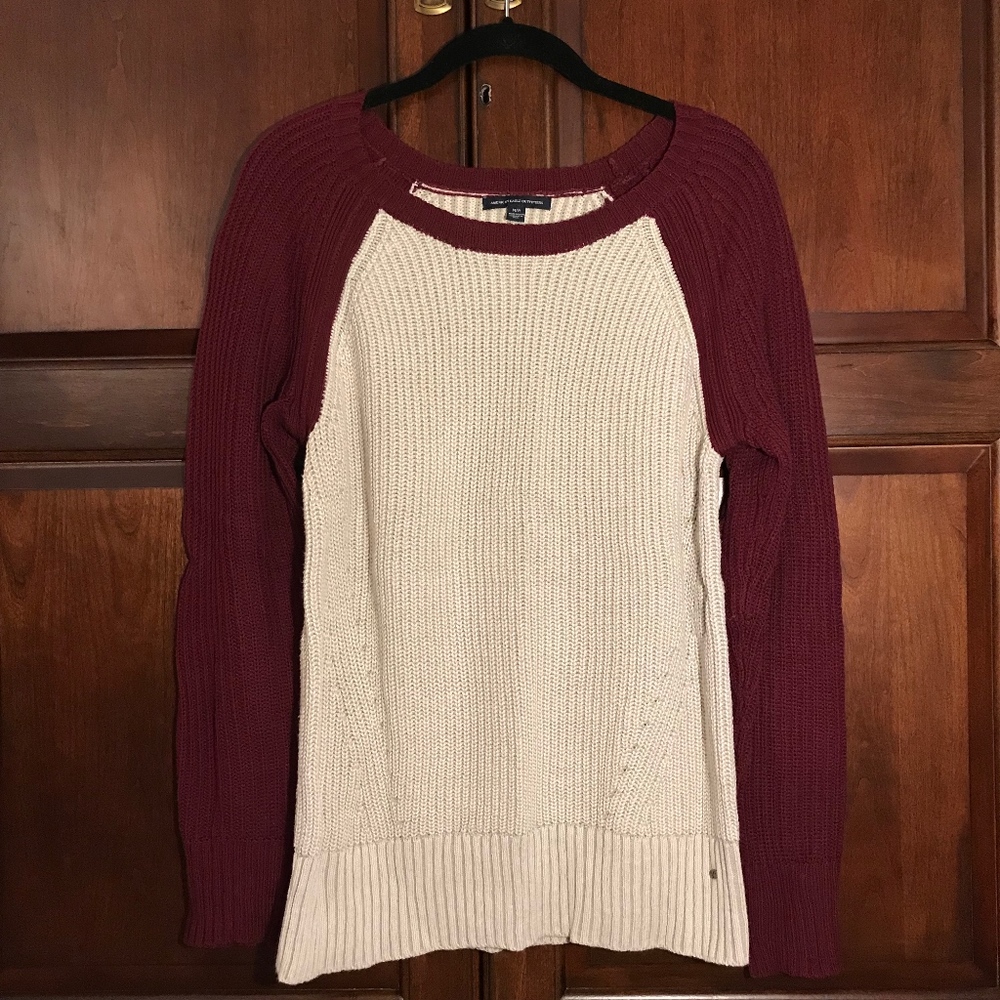 American Eagle Sweater